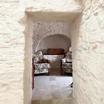 Nidadi Trulli D'itria * Μαρτίνα Φράνκα