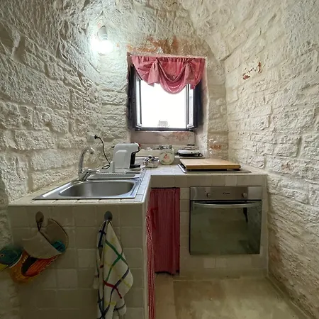 Nidadi Trulli D'itria * מרטינה פרנקה