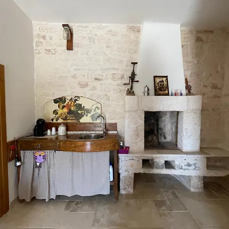 Nidadi Trulli D'itria